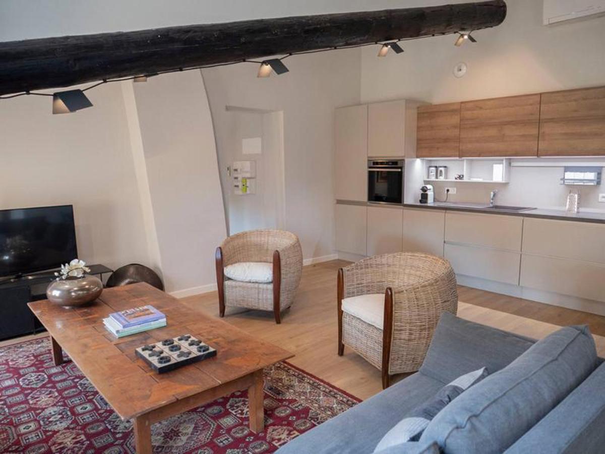 Cozy Nest In The Center Of Isle Sur La Sorgue For 4 People Apartment LʼIsle-sur-la-Sorgue Exterior foto
