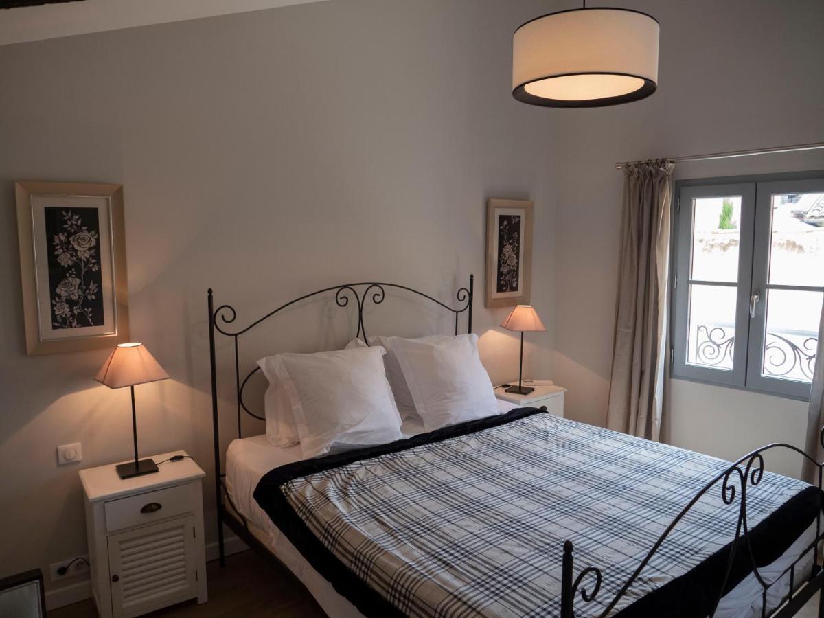 Cozy Nest In The Center Of Isle Sur La Sorgue For 4 People Apartment LʼIsle-sur-la-Sorgue Exterior foto